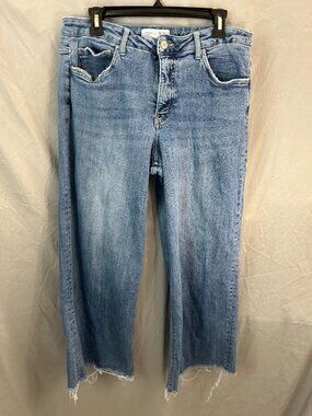 Vervet Wide Leg High Rise Jeans Women's size 31/13 Raw Hem